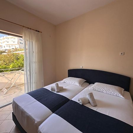Appartamento Ion Sea View Ksamil Esterno foto