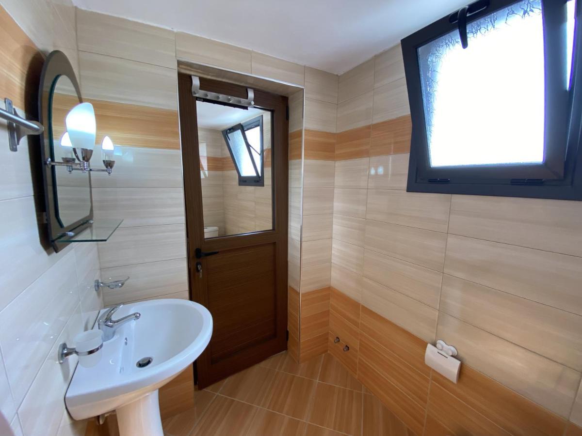 Appartamento Ion Sea View Ksamil Esterno foto