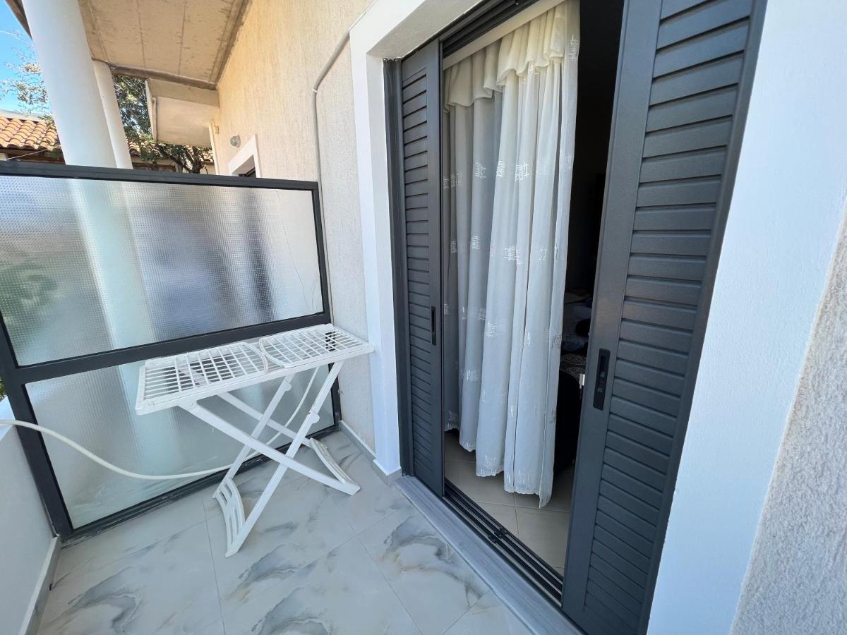 Appartamento Ion Sea View Ksamil Esterno foto