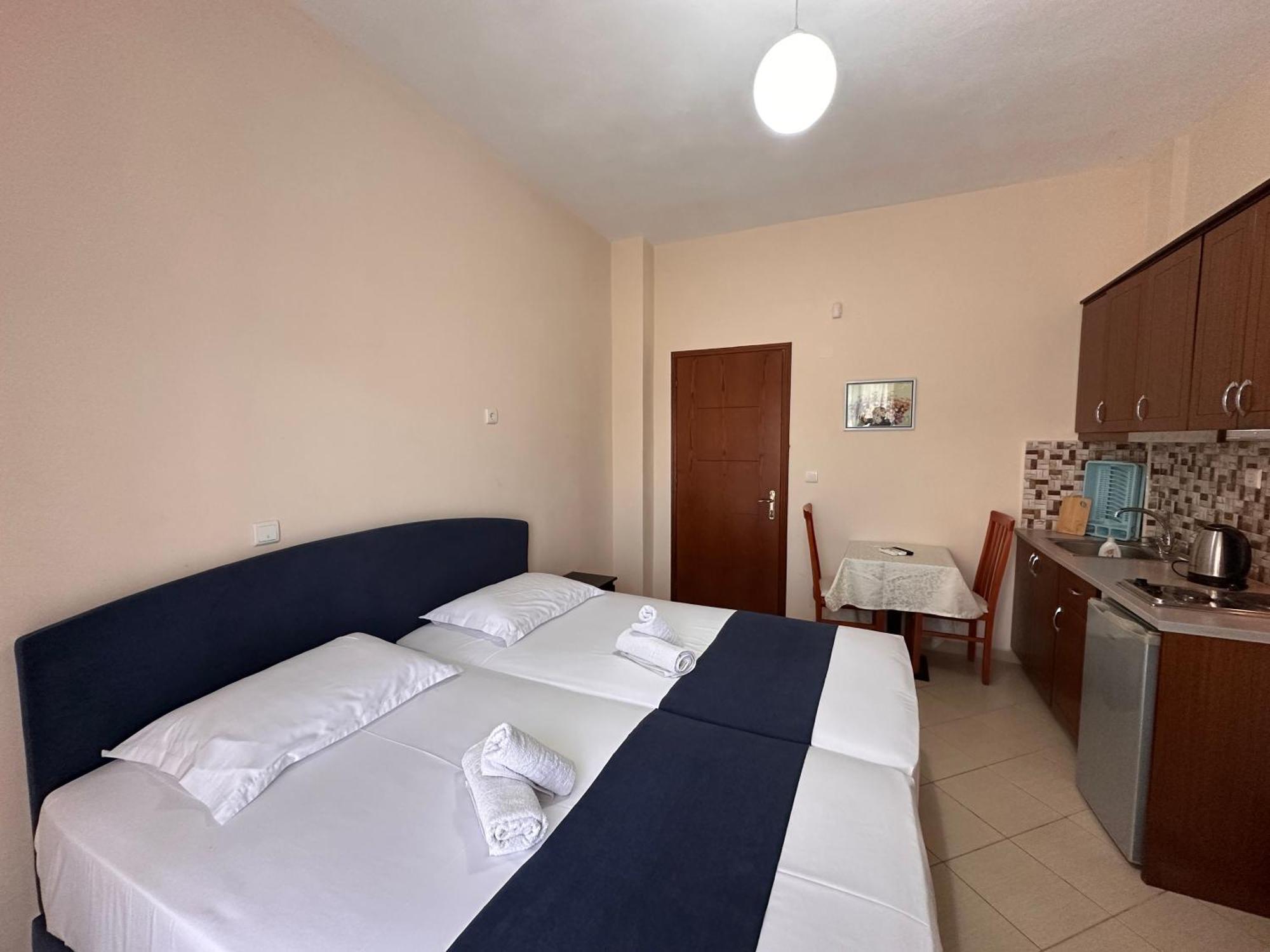 Appartamento Ion Sea View Ksamil Esterno foto