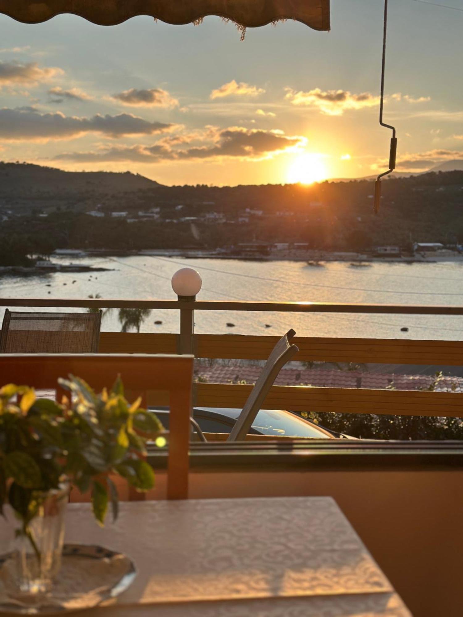 Appartamento Ion Sea View Ksamil Esterno foto
