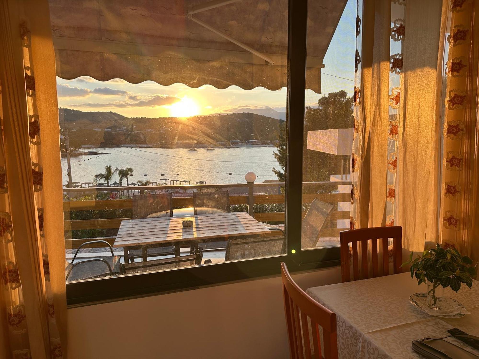 Appartamento Ion Sea View Ksamil Esterno foto